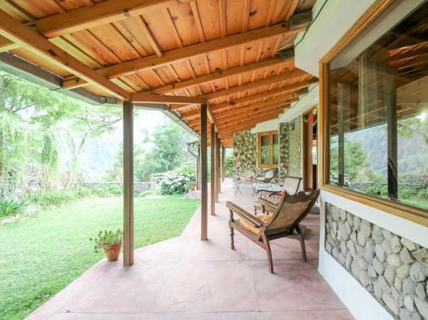 Woodside Retreat Villa